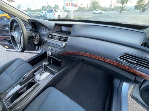 Used 2012 Honda Crosstour EX image 27