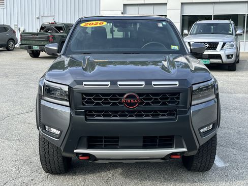 Used 2026 Nissan Frontier PRO-4X AWD/4WD image 2