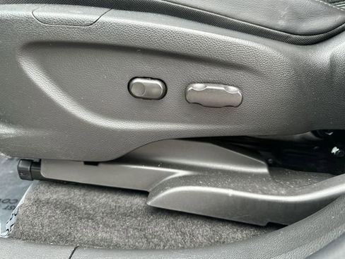 Certified 2022 Buick Encore Preferred w/ Safety Package II image 16