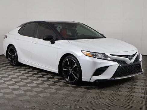Used 2020 Toyota Camry XSE FWD image 2