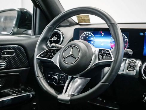 Used 2026 Mercedes-Benz GLB 250 image 15