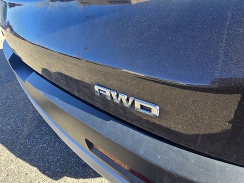 Used 2018 GMC Acadia SLT image 12