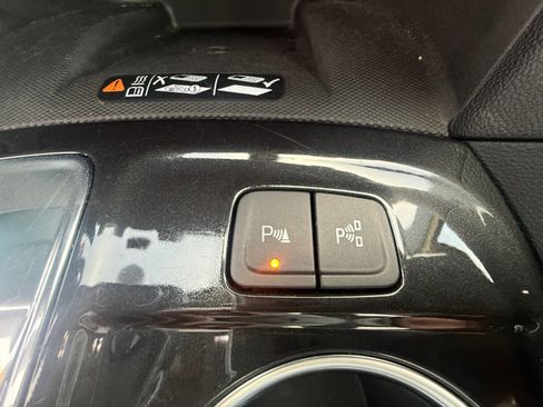 Used 2022 Chevrolet Equinox Premier image 27