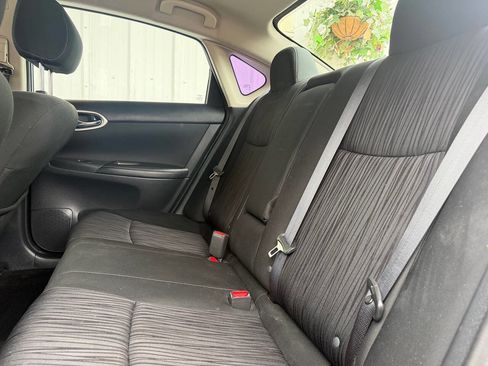 Used 2019 Nissan Sentra SV image 19