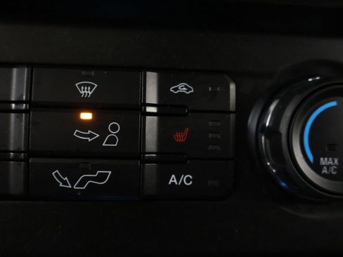 Used 2018 Ford F150 XLT w/ Equipment Group 302A Luxury AWD/4WD image 45
