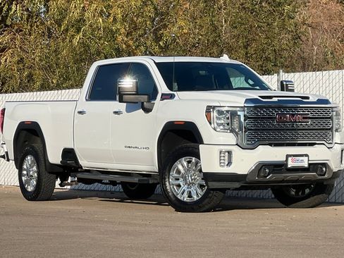 Used 2020 GMC Sierra 3500 Denali w/ Denali Ultimate Package image 2