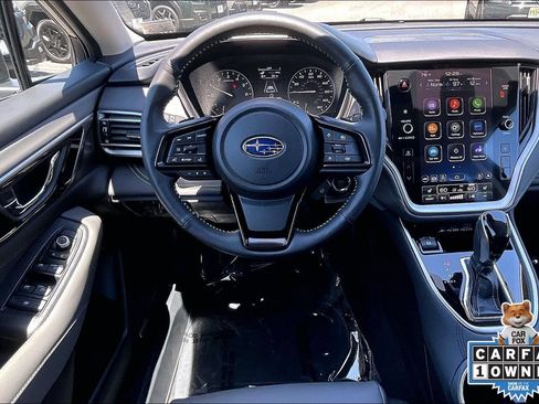 Certified 2025 Subaru Outback Onyx Edition AWD/4WD image 5