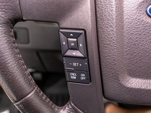 Used 2014 Ford F150 XLT w/ Equipment Group 302A Luxury AWD/4WD image 21