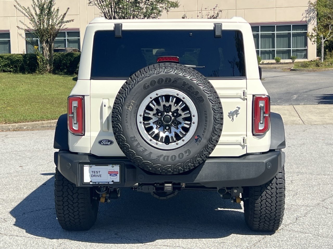 New 2026 Ford Bronco Outer Banks w/ Sasquatch Package AWD/4WD image 23