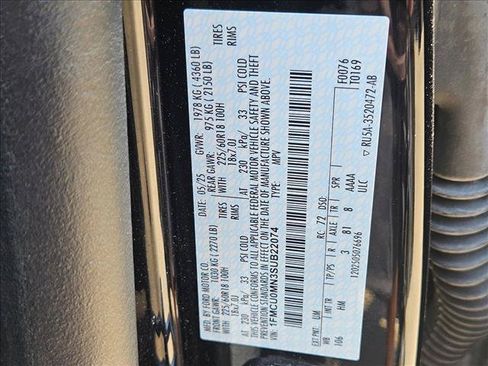 Used 2025 Ford Escape ST-Line FWD image 24