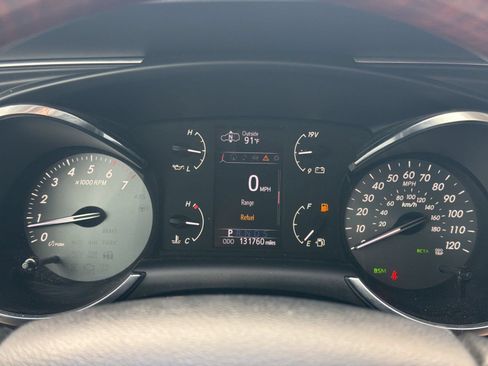 Used 2019 Toyota Sequoia Platinum AWD/4WD image 19