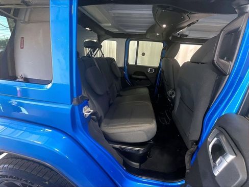 Used 2024 Jeep Wrangler Unlimited Sahara w/ Safety Group AWD/4WD image 16
