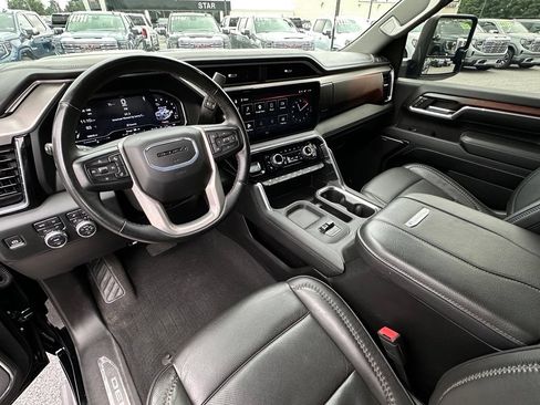 Used 2024 GMC Sierra 2500 Denali w/ Denali Reserve Package AWD/4WD image 23