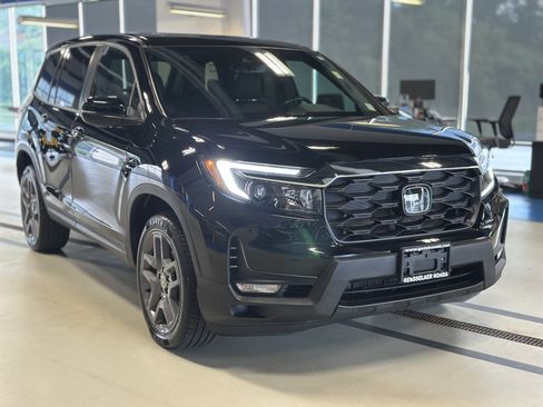 Used 2023 Honda Passport EX-L image 4