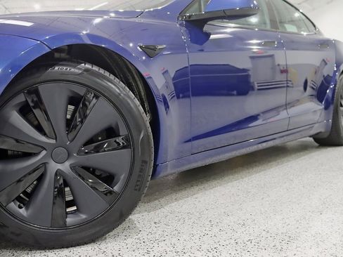 Used 2021 Tesla Model S Plaid image 4