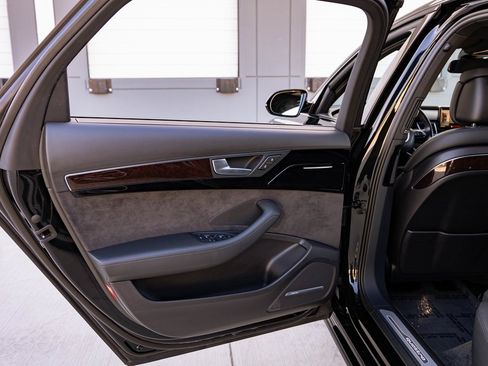 Used 2017 Audi A8 L 3.0T w/ Executive Package image 29