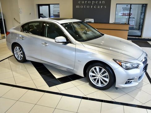 Used 2017 INFINITI Q50 3.0t Premium w/ 3.0T Premium Plus Package AWD/4WD image 7