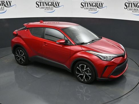 Used 2021 Toyota C-HR XLE FWD image 18