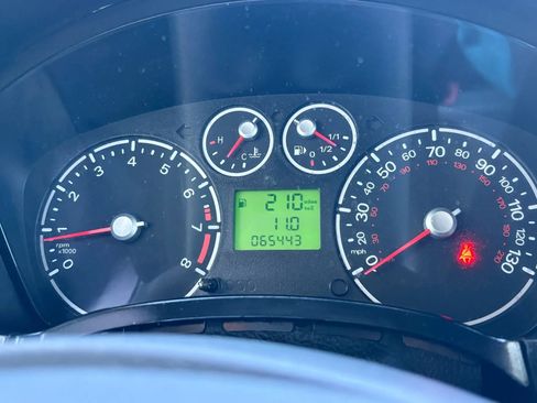 Used 2013 Ford Transit Connect XLT image 11