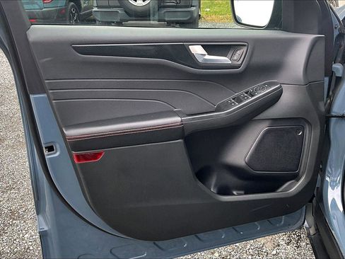 Used 2023 Ford Escape ST-Line w/ Tech Pack #1 image 15