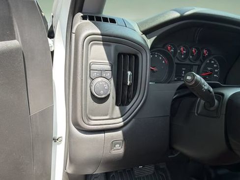 Used 2025 Chevrolet Silverado 1500 W/T RWD image 21