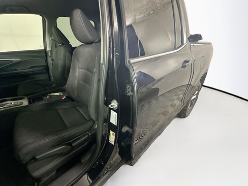 Used 2022 Honda Ridgeline Sport image 12