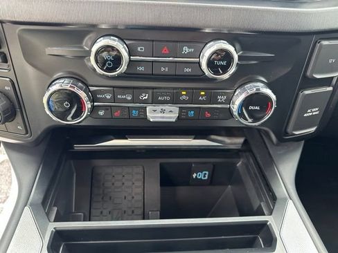 Used 2026 Ford F250 Platinum w/ FX4 Off-Road Package AWD/4WD image 32