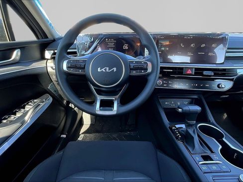 New 2026 Kia K5 LXS FWD image 9