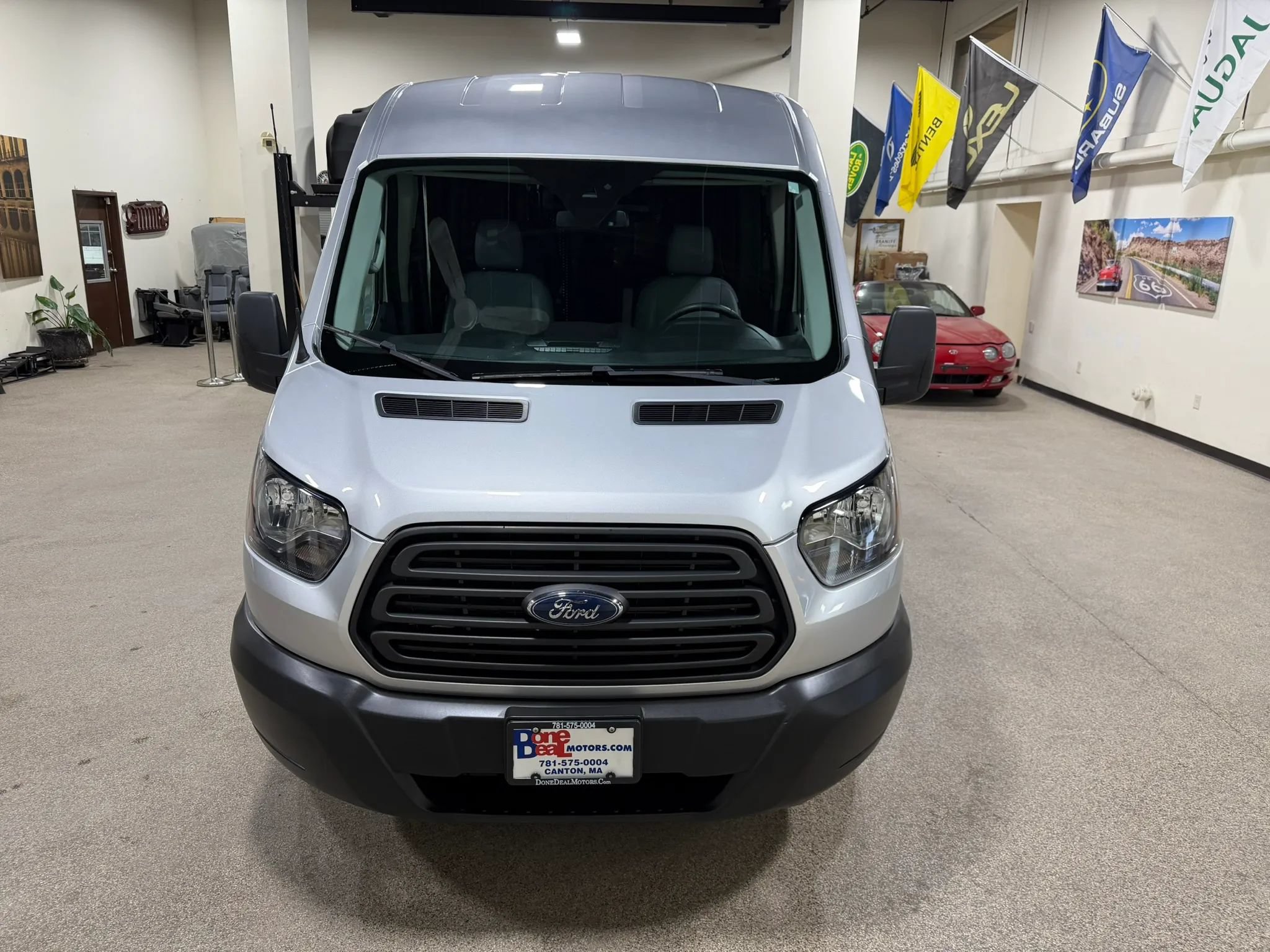Used 2019 Ford Transit 250 148 Medium Roof RWD image 12