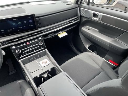 New 2025 Hyundai Santa Fe SE image 22