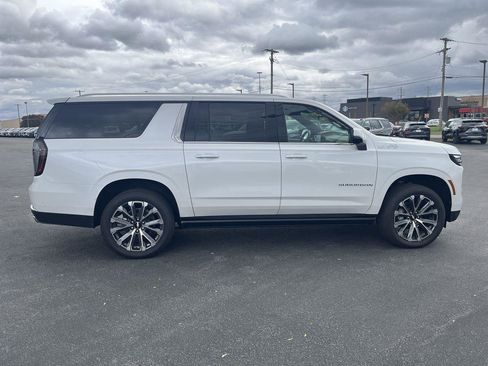 New 2025 Chevrolet Suburban High Country image 5
