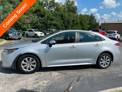 Used 2023 Toyota Corolla LE FWD image 6