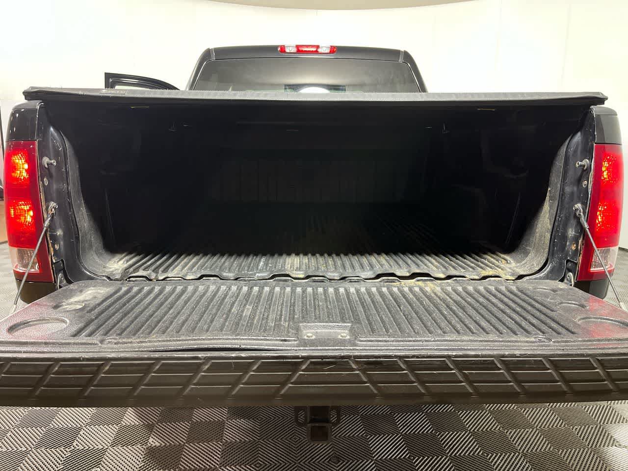 Used 2010 GMC Sierra 1500 SL AWD/4WD image 25