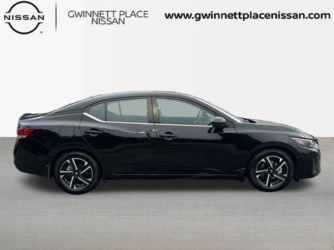 Used 2024 Nissan Sentra SV image 4