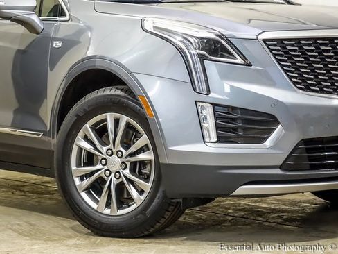 Certified 2021 Cadillac XT5 Premium Luxury image 3