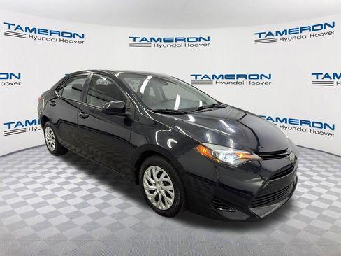 Used 2018 Toyota Corolla LE FWD image 7