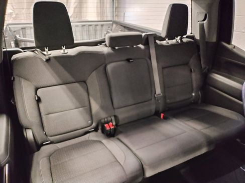 Used 2019 Chevrolet Silverado 1500 LT Trail Boss w/ Convenience Package image 11