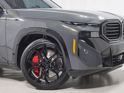 Used 2023 BMW XM w/ M Driver's Package image 5