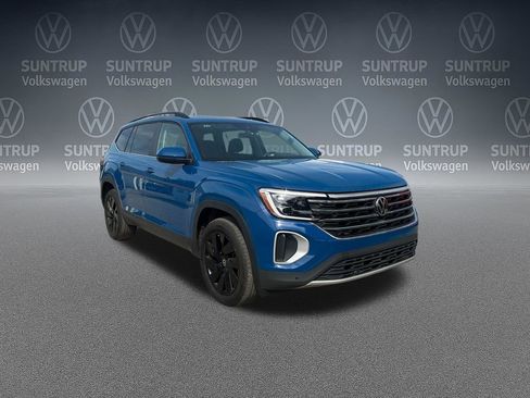 Used 2025 Volkswagen Atlas SE w/ Panoramic Sunroof Package FWD image 42