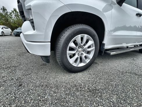 Used 2024 Chevrolet Silverado 1500 Custom image 32