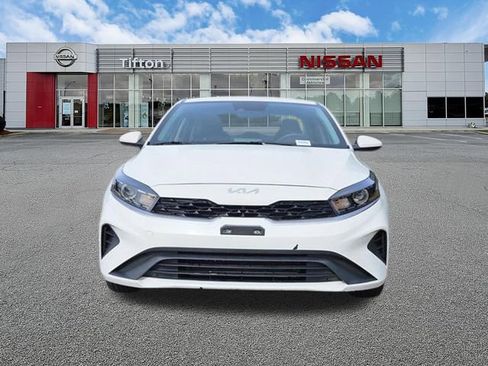 Used 2024 Kia Forte LXS FWD image 2