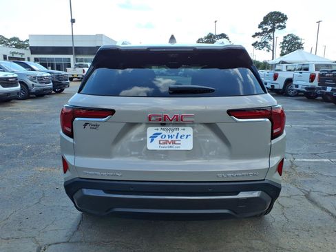 New 2026 GMC Terrain Elevation w/ Elevation Premium Package FWD image 4