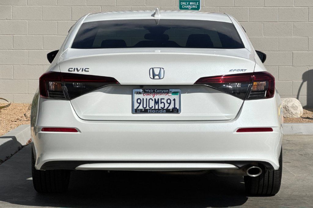 Certified 2025 Honda Civic Sport image 9