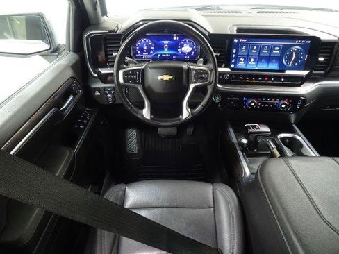 Used 2023 Chevrolet Silverado 1500 LTZ AWD/4WD image 41