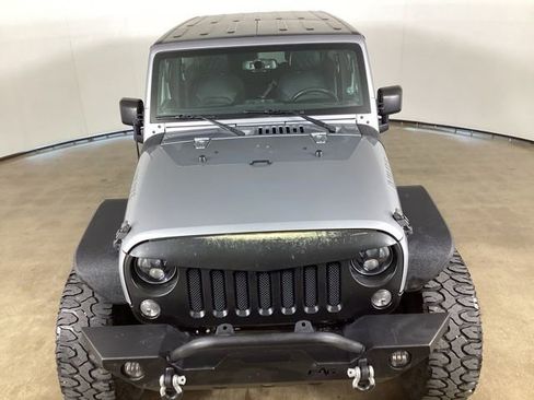 Used 2017 Jeep Wrangler Unlimited Sport AWD/4WD image 4