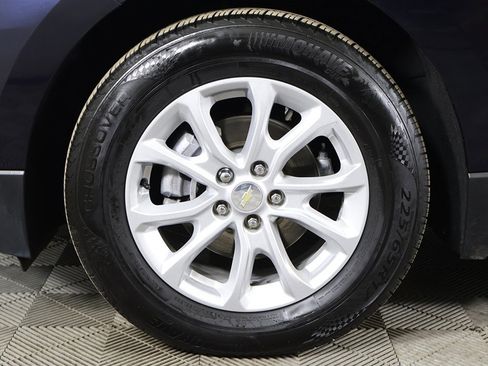 Used 2021 Chevrolet Equinox LS w/ LS Convenience Package image 19