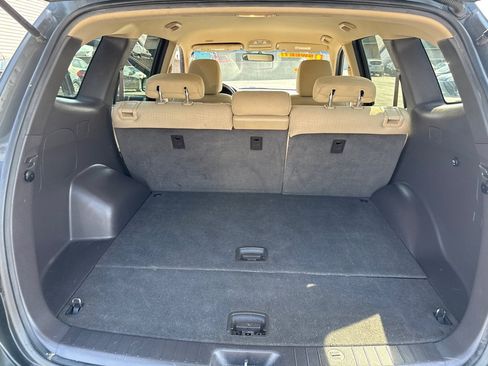 Used 2010 Hyundai Santa Fe GLS FWD image 11