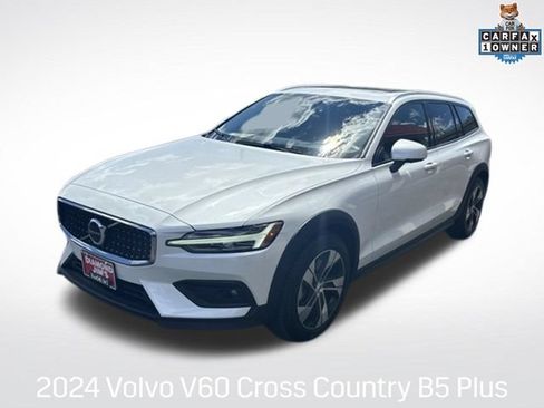 Used 2024 Volvo V60 B5 Cross Country Plus AWD/4WD image 1