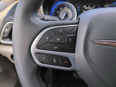 Used 2023 Chrysler Voyager LX FWD image 23