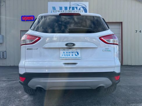 Used 2014 Ford Escape SE image 16